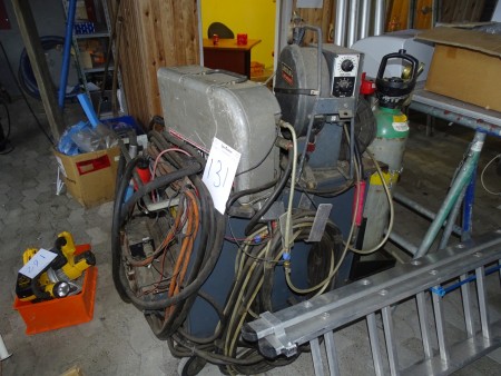 Lincoln idealarc DC400 welding machine, with bottles and wire lined
