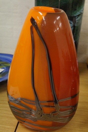 Hand-blown glass art. Vase. Signed. Diameter: approx. 23 cm. Height: approx. 37 cm.