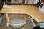 El hæve/sænke bord med stol. 160x110 cm + skuffedarium og lampe.