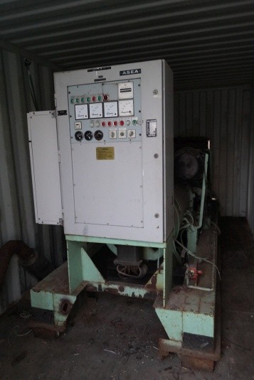 Generator - diesel. Marked. ASEA. Type: DGMB 14SV. Output: 242 kVA x 0.8. Hours: 7436 , oplyst starter og virker. Stands in a 20-foot container.