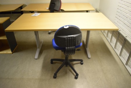 Table. 190x95x72 cm + office chair
