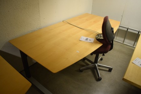 Electric raising table. 220x107 + office chair