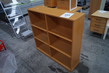 File cabinet. 115.5x113x32 cm.