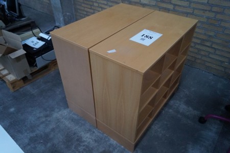 2 pcs. filing cabinets. 90.5x40x85 cm.