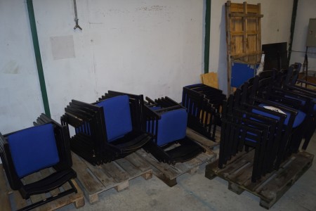 3 Klapprahmentisch 240x95 cm + 33 Stühle mit 3 Stück Trolleys