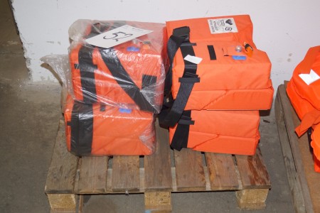 4 pcs. Life jackets, brand VIKING, 40 kg. +