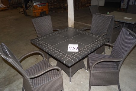 Garden table with tiles and hole for parasol 73x100x100 cm + 4 pcs wicker chairs with armrests