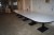 3 Tische mit Stahlfuß 129x100x74 cm + 2 Tische mit Bogen