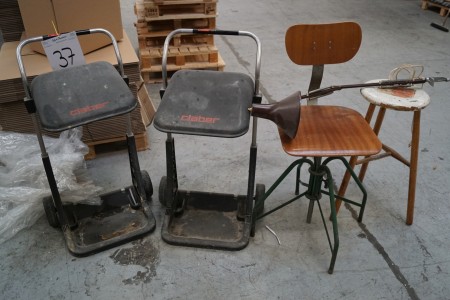 Affald stativer + stole med mere