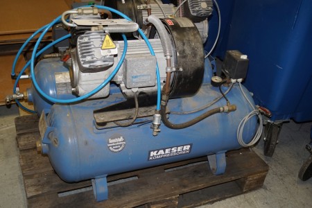 KAESER compressor, type EPC-440-100, 10 bar, 300L. In my.