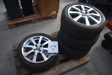 4 pcs. tire with alloy wheels. Note: Turzanza. 225/45 ZR17 91 W