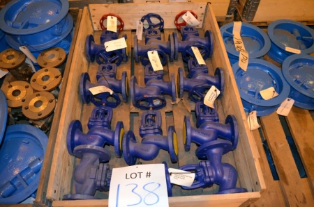 (1) Pallet of various valves