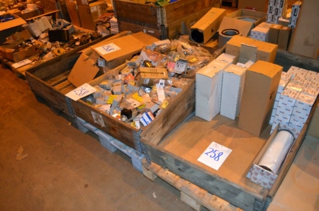 (3) pallets Containing filters,hyster multiquip seal kits and various fittings