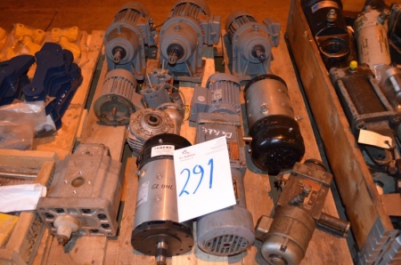 (1) Pallet Containing geared and hydraulic electric motors