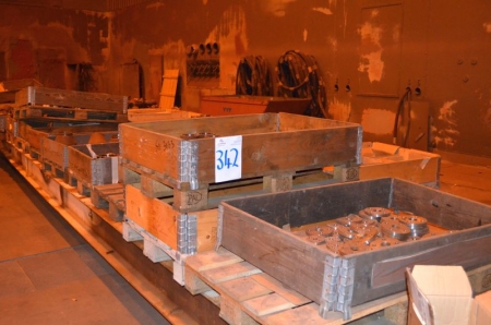 (23) Pallets Containing various steel pipe fittings and flanges including reducers and bends
