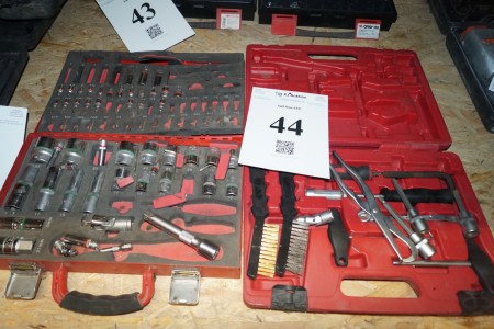 Socket wrenches etc. not complete.
