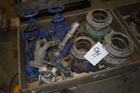 Pallet with stop valves, safety valves, butterfly valves, steel compensator