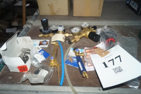 Various manumeters, ilit and gas burners and more.
