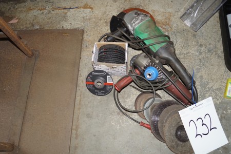 2 angle grinder with cutting / grinding discs
