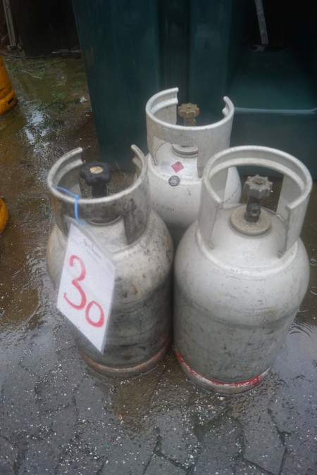 3 LKW-Gasflaschen