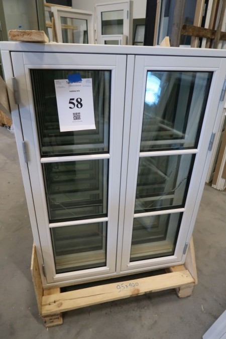 Fenster, Holz, weiß / weiß, H132xB95 cm, Rahmenbreite 11,5 cm. Mit dem Modell der Rettungsöffnung