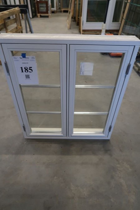 Holzfenster, weiß / weiß, H99xB89 cm, Rahmenbreite 11,5 cm. Mit Nut für Unterteil. Modell Foto