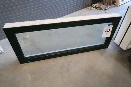 Fenster, Holz / Aluminium, grün / weiß, H65xB158 cm, Rahmenbreite 13 cm. Modell Foto