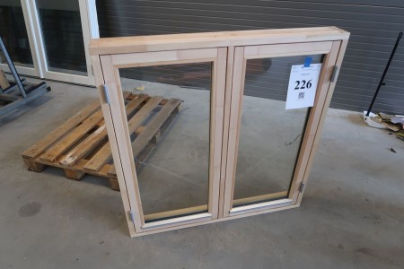 Wood window, untreated, H108xB105 cm, frame width 11.5 cm. With groove for bottom piece
