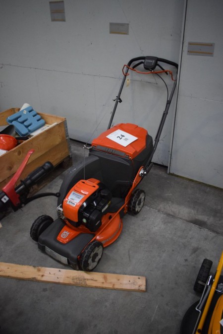 Husqvarna mower. LC 348V. With AF Tech collector
