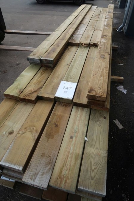 140 meters of joists impregnated. 45x145 mm. Length: 3/210, 4/360, 8/420, 15/480, 3/540 cm.