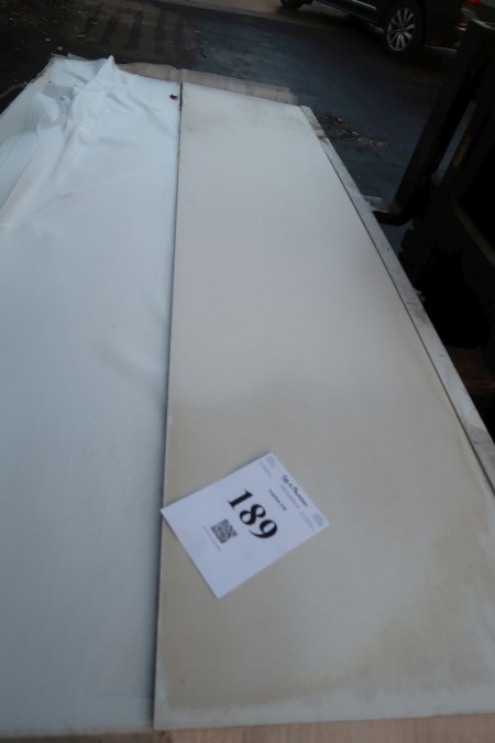 8 plates eternit. White. 57x249 cm. Thickness 6 mm.