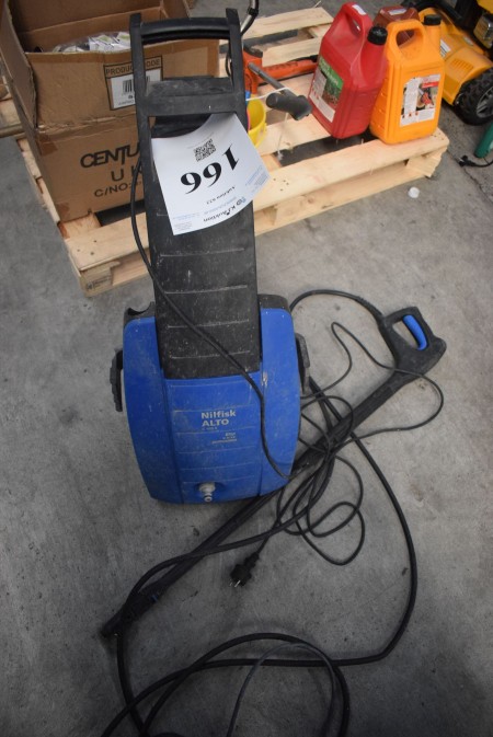 High-pressure cleaner. Condition: unknown