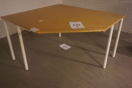 Tisch 130x130x75 cm