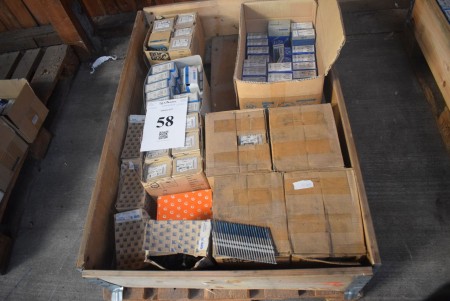 Various screws, machine screws and air gun nails - see pictures for specifications