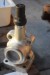 Danfoss valve + actuator (unused) and various air actuator