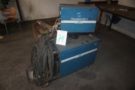 Welder coe brand Euuromaster-350E-1 with wire feed: Tracmaster-1