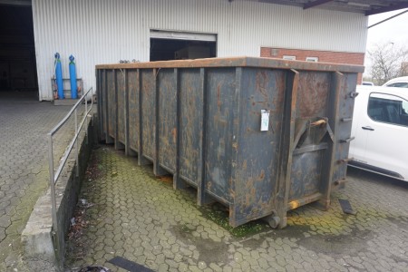 20 foot scrap container with high sides with content for wire and hook lift 255x210x620 cm