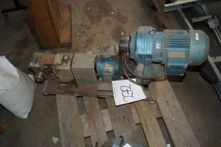 Electric motor with angle gear and pump