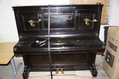Piano with brass light holders 135x70x127 cm