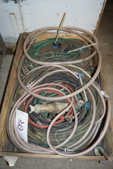 Cables + hoses, etc.