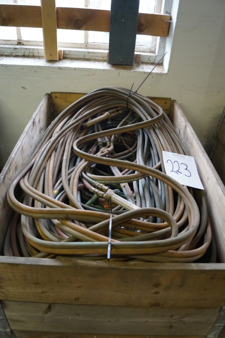 Pallet with welding cables