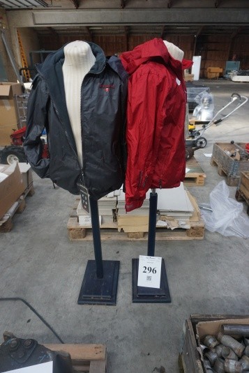 2 Stück Anapurna-Jacken. (Rote Größe S und Schwarze Größe L)