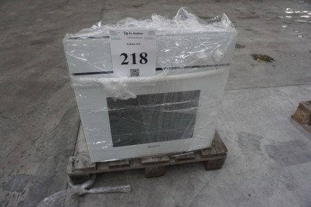 Oven. Marked. Blomberg. 60x58x65.5 cm.