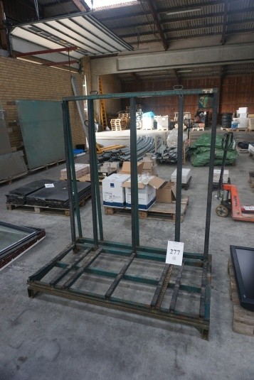 Glazing stand. 150x90x170 cm. Max weight: 1200 kg. Note: Metalbau. Type: G 1500