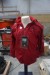 2 Stück Anapurna-Jacken. (Rote Größe S und Schwarze Größe L)