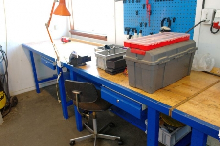 Work Bench, Blika, with drawer and vice + tool panel