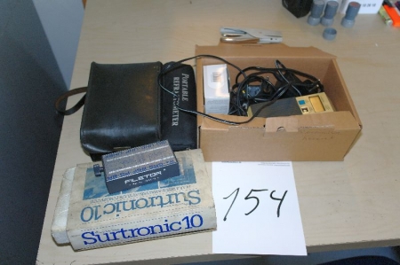 Lot with various measuring instruments