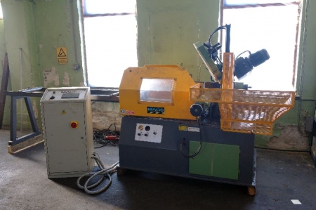 CNC controlled Bandsaw, MACC, with taper, model: 360A. Serial No 13175.Manufacturing year 1996. Feeder