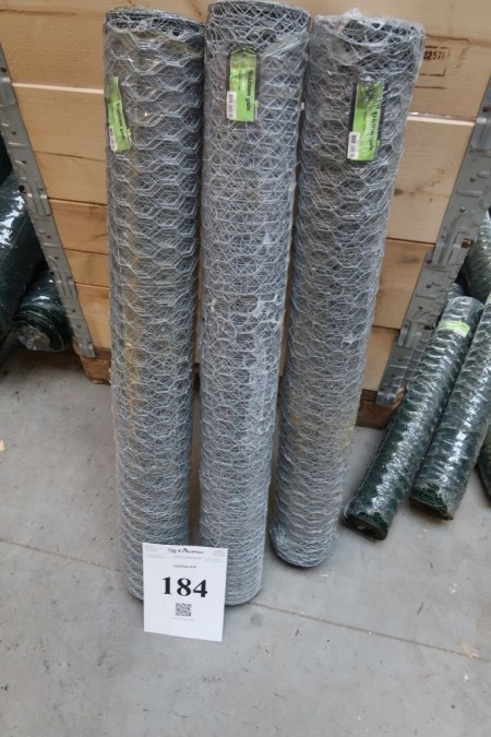 3 rolls of chicken net, 0.9x25 meters per roll, mesh size 25 mm