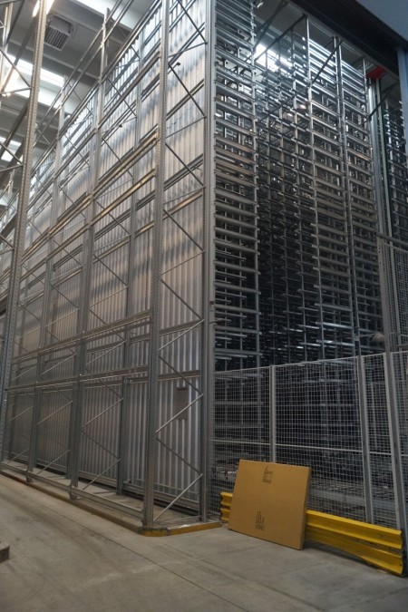 Complete Bearing System with pick-up cranes from 39000 storage posts with outlets and backflow through the building. 